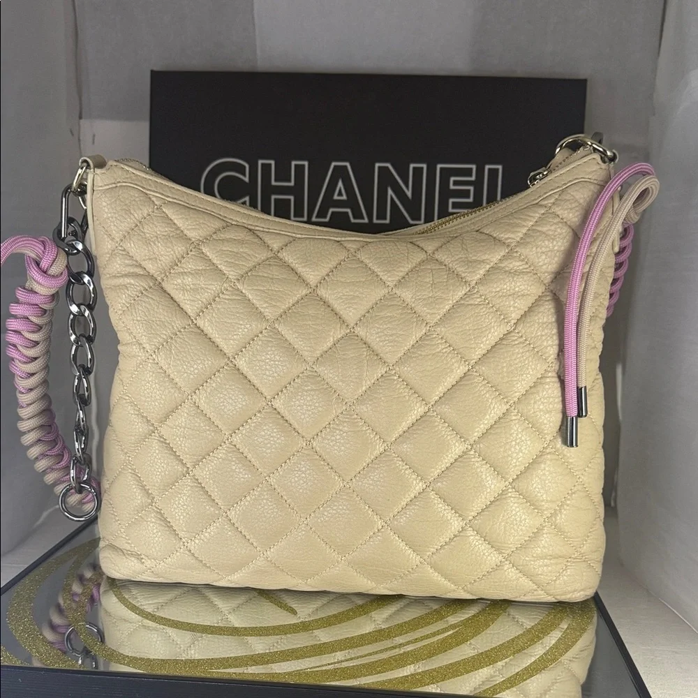 Kate Spade Quilted Beige and Pink Shoulder Bag - Picture 7 of 12